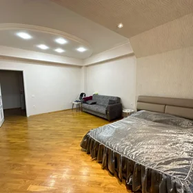 In Baku 102.0 m² apartment is for sale - Image 8