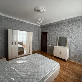 In Baku 105.0 m² apartment is for sale - Image 5