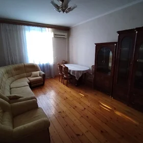 In Baku 70.0 m² apartment is for rent - Image 4