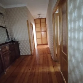 In Baku 70.0 m² apartment is for rent - Image 9