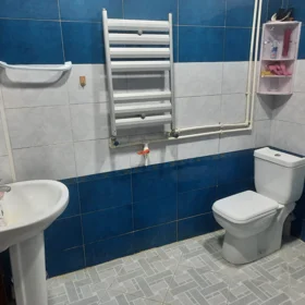 In Baku 60.0 m² apartment is for rent - Image 6