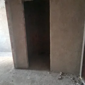 In Baku 50.0 m² apartment is for sale - Image 8