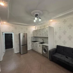 In Khirdalan 70.0 m² apartment is for sale - Image 4