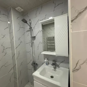 In Khirdalan 70.0 m² apartment is for sale - Image 8