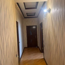 In Baku 80.0 m² apartment is for sale - Image 2