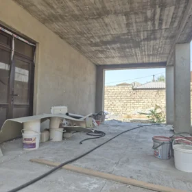 In Baku 260.0 m² house with 7.0 rooms is for sale - Image 3