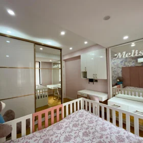 In Baku 201.0 m² apartment is for sale - Image 10