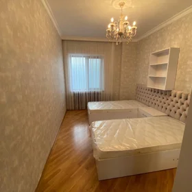 In Baku 161.0 m² apartment is for rent - Image 7