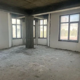 In Baku 108.0 m² apartment is for sale - Image 4