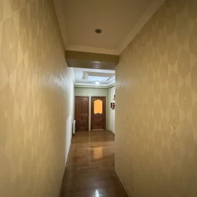 In Baku 80.0 m² apartment is for sale - Image 4