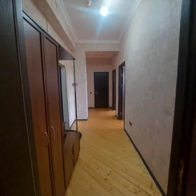 In Baku 90.0 m² apartment is for sale - Image 8