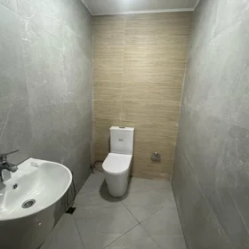 In Baku 61.0 m² apartment is for sale - Image 3