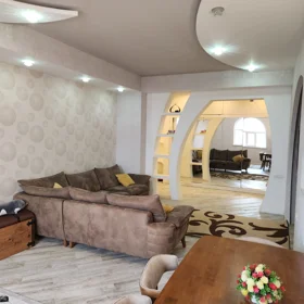 In Baku nan m² apartment is for sale - Image 3