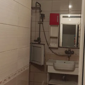 In Baku 60.0 m² apartment is for rent - Image 9