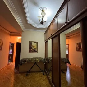 In Baku 125.0 m² apartment is for rent - Image 2