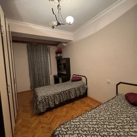 In Baku 125.0 m² apartment is for rent - Image 4