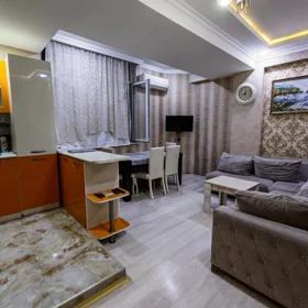 In Baku 70.0 m² apartment is for rent - Image 3