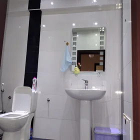 In Baku 85.0 m² apartment is for sale - Image 2