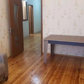 In Baku 90.0 m² apartment is for rent - Image 3