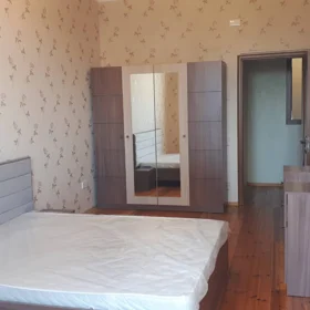 In Baku 90.0 m² apartment is for rent - Image 7