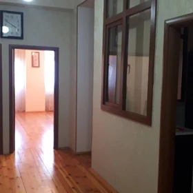 In Baku 90.0 m² apartment is for rent - Image 8