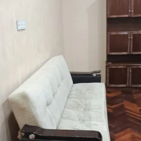 In Baku 65.0 m² house with 2.0 rooms is for rent - Image 2