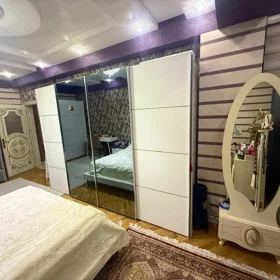 In Baku 125.0 m² apartment is for sale - Image 3