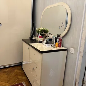 In Baku 70.0 m² apartment is for rent - Image 2
