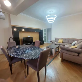 In Baku 70.0 m² apartment is for rent - Image 3