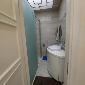 In Baku 70.0 m² apartment is for rent - Image 7