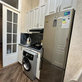 In Baku 70.0 m² apartment is for rent - Image 9