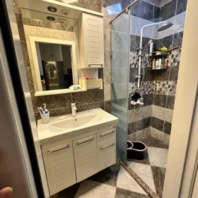 In Baku 70.0 m² apartment is for rent - Image 10