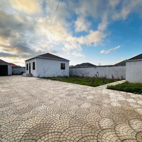 In nan 76.0 m² house with 3.0 rooms is for sale - Image 4