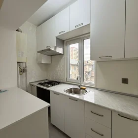 In Baku 35.0 m² apartment is for sale - Image 3