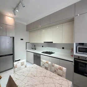 In Baku 85.0 m² apartment is for rent - Image 3