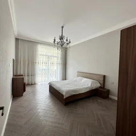 In Baku 138.0 m² apartment is for rent - Image 10