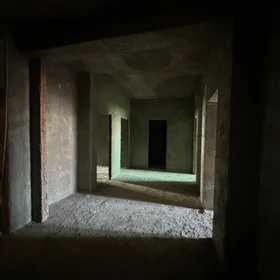 In Baku 170.0 m² apartment is for sale - Image 2