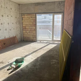 In Baku 90.0 m² apartment is for sale - Image 2