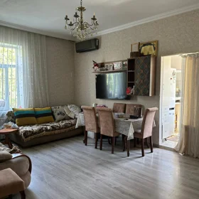 In Baku 65.0 m² apartment is for rent - Image 2