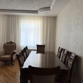In Baku 114.0 m² apartment is for rent - Image 3