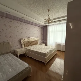 In Baku 114.0 m² apartment is for rent - Image 7