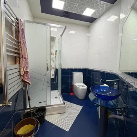 In Baku 120.0 m² apartment is for sale - Image 2