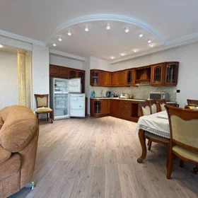 In Baku 120.0 m² apartment is for sale - Image 4