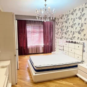 In Baku 145.0 m² apartment is for rent - Image 6