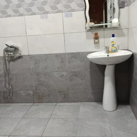 In nan 100.0 m² house with 3.0 rooms is for rent - Image 6