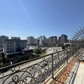 In Baku 120.0 m² apartment is for rent - Image 10