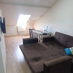 In Baku 28.0 m² apartment is for rent - Image 3