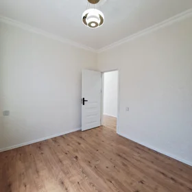 In Suraxanı rayonu 170.0 m² house with 4.0 rooms is for sale - Image 7
