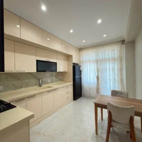 In Baku 98.0 m² apartment is for rent - Image 6