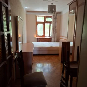 In Baku 75.0 m² apartment is for rent - Image 2